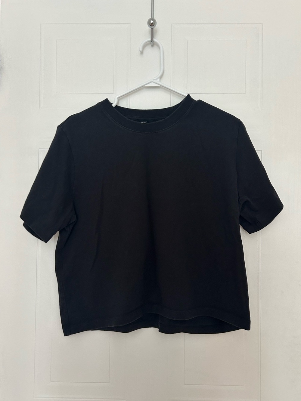 Uniqlo Black Short Sleeve Crewneck Tee - Women’s Size XL